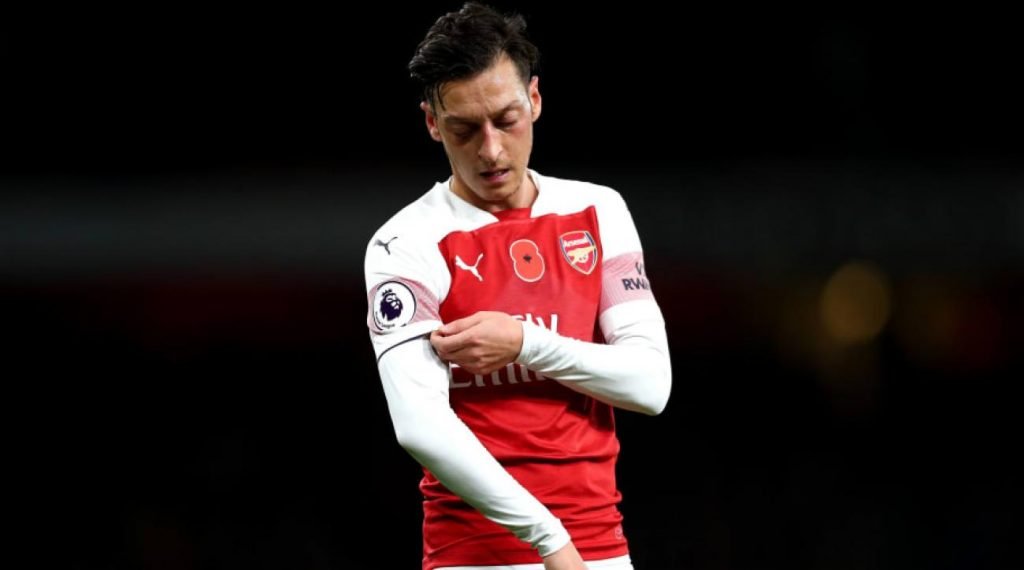 arsenal-fc-v-wolverhampton-wanderers-mesut-ozil