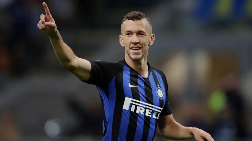 Arsenal fans react to £35m swoop for Ivan Perisic