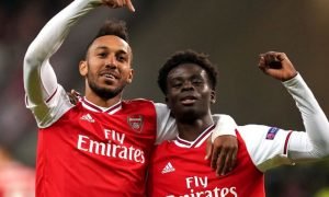 pierre-emerick-aubameyang-bukayo-saka-arsenal