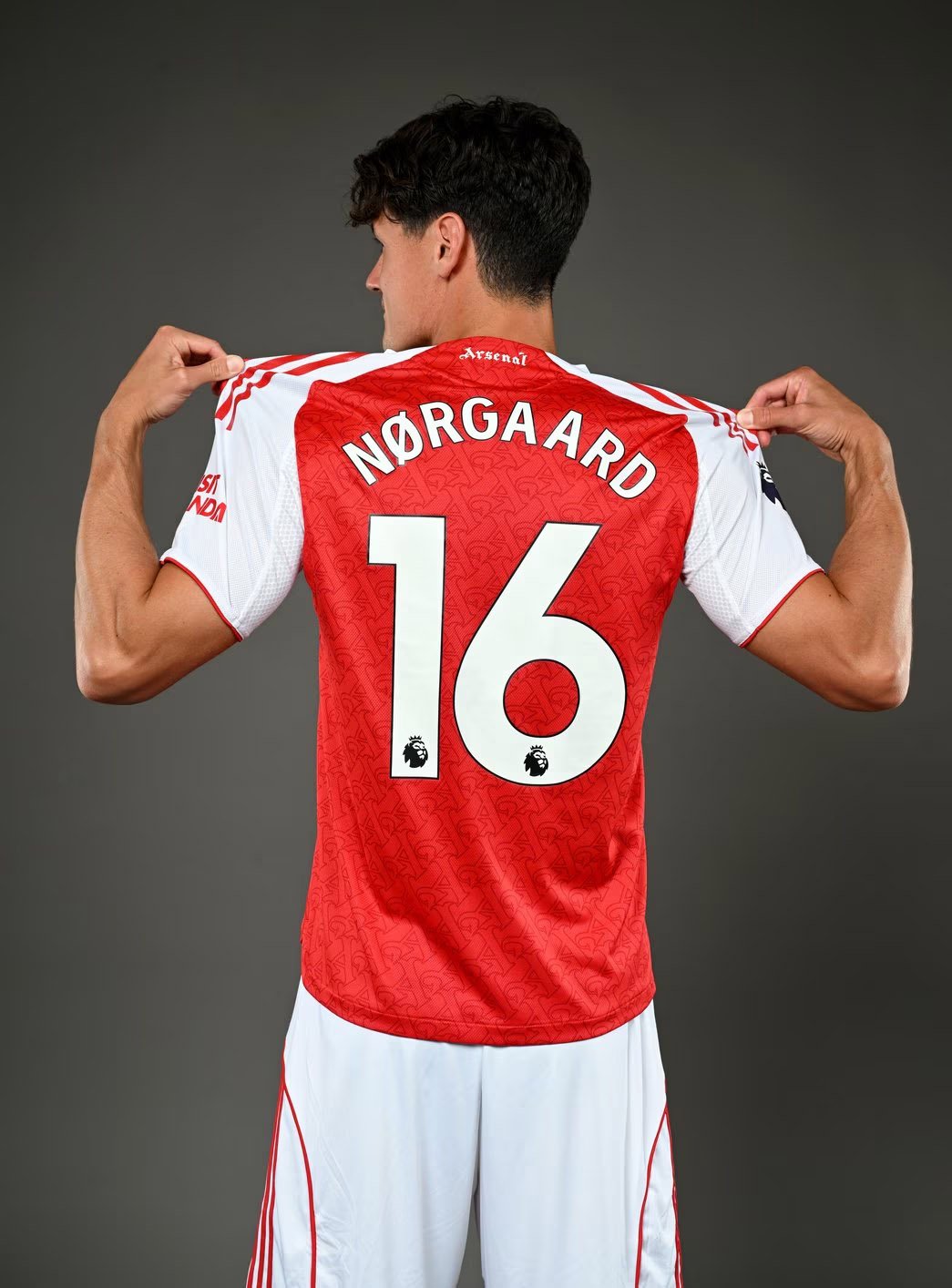 Norgaard-Arsenal-shirt-number